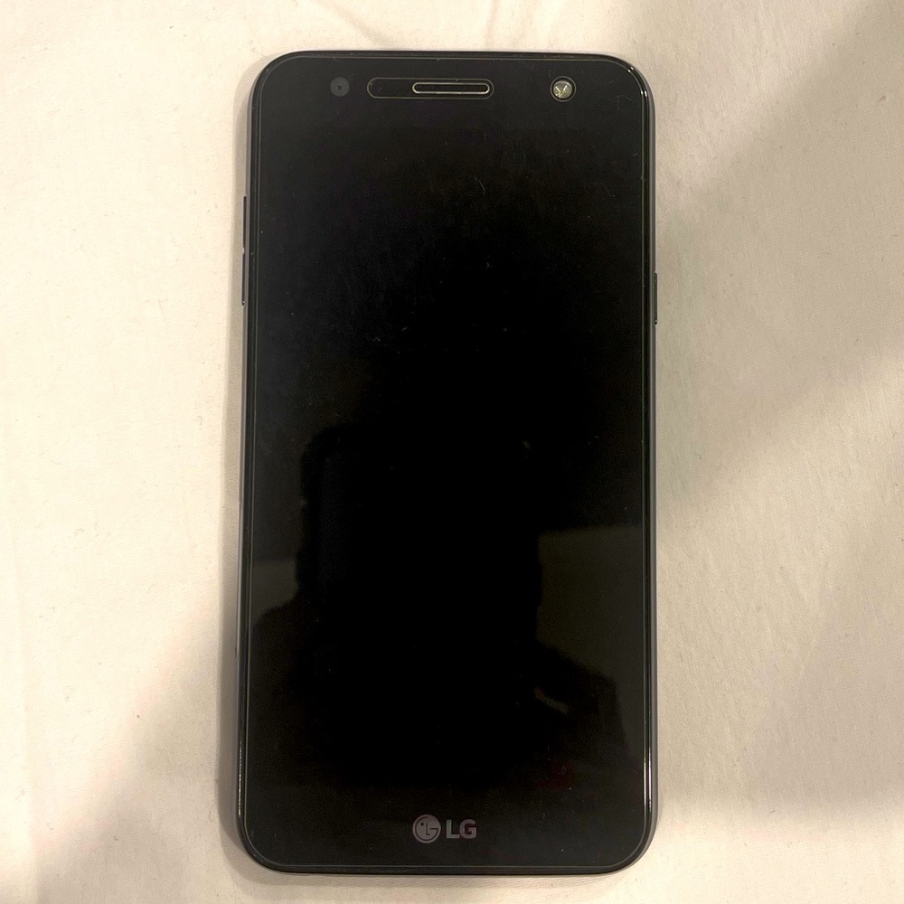 Cell phone, LG android, black, TracFone